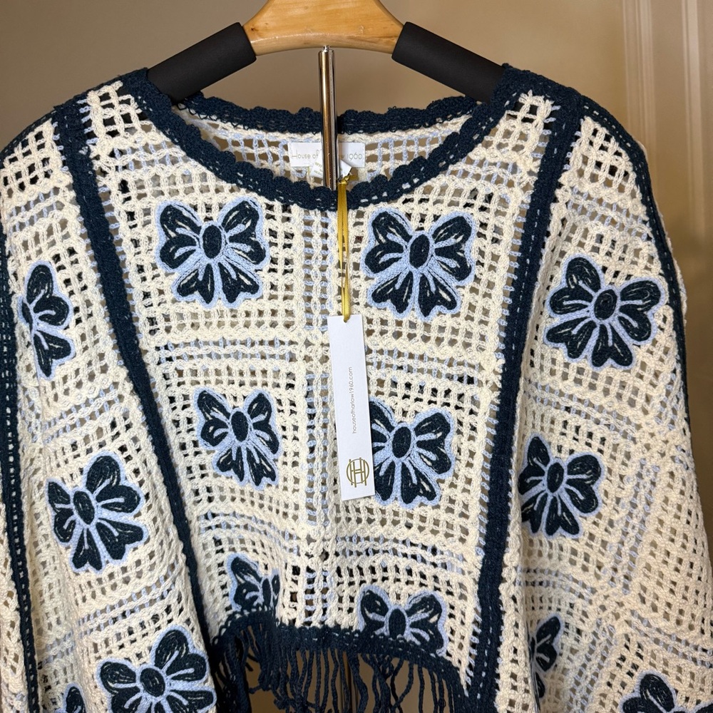 NWT House of Harlow white/blue crochet butterfly sweater - Picture 3 of 4